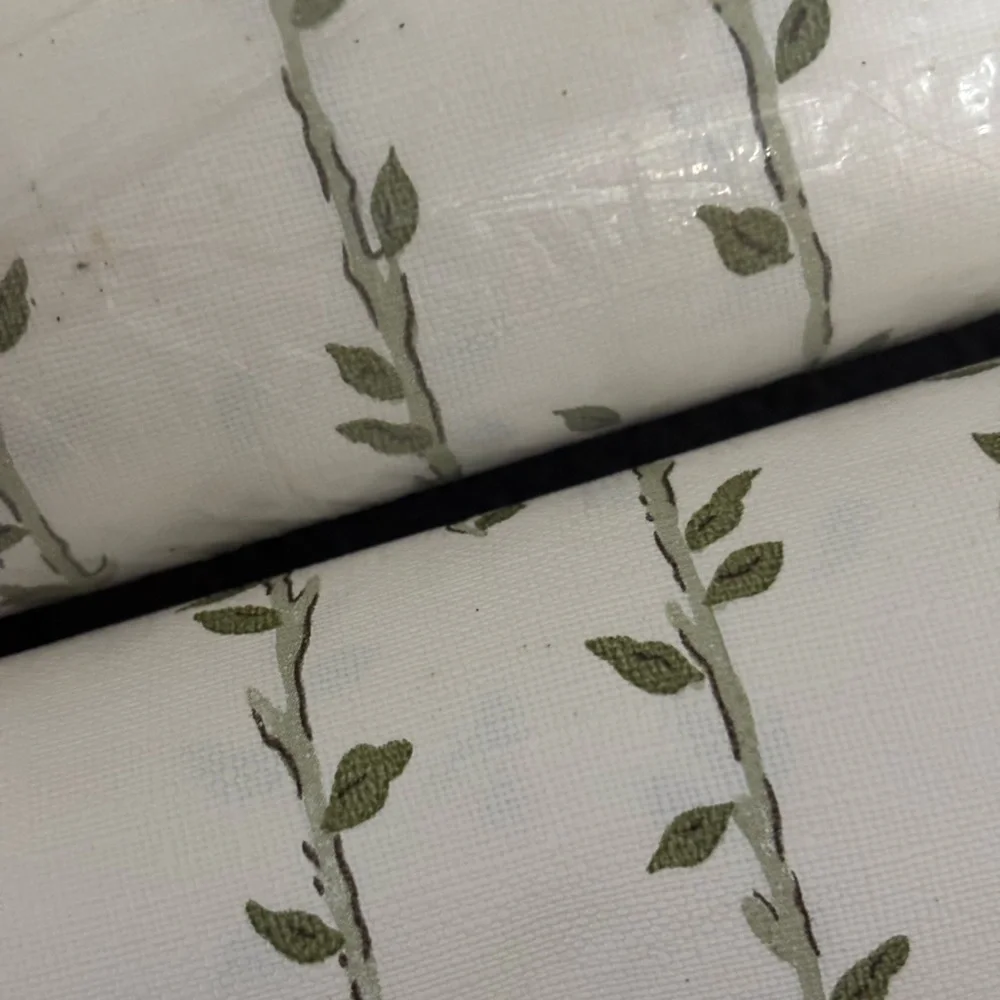 Santitas VTG White & Green Fabric Backed Vinyl Cottagecore Wallcovering 5 Rolls